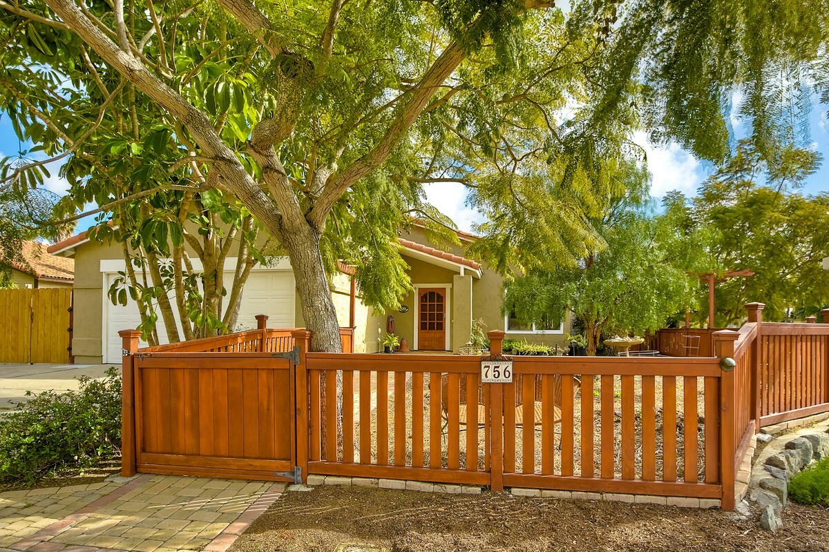 Property Photo:  756 Valley Crest  CA 92058 