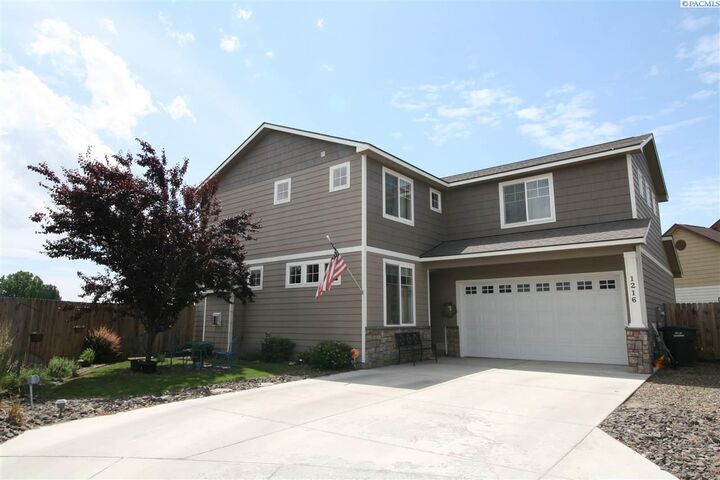 1216 Katy Ct  Grandview WA 98930 photo