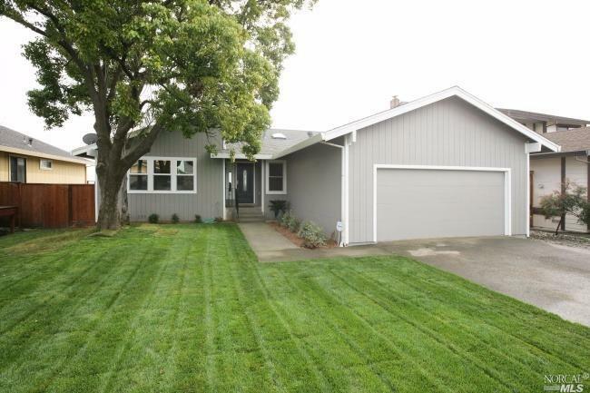 Property Photo: 132 Bahama Reef CA 94949
