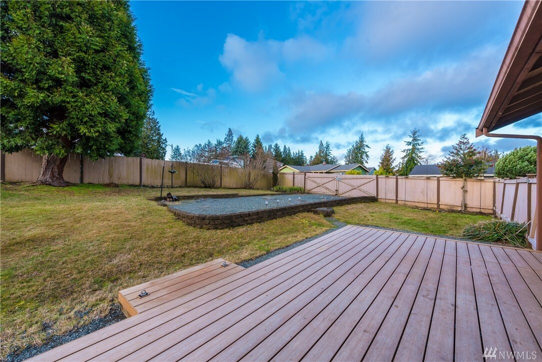 Property Photo:  4507 San Juan Ave  WA 98221 