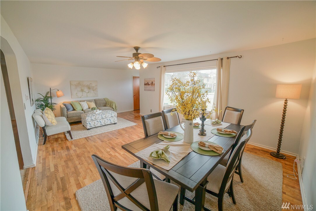 Property Photo: 1133 14th St SW WA 98371