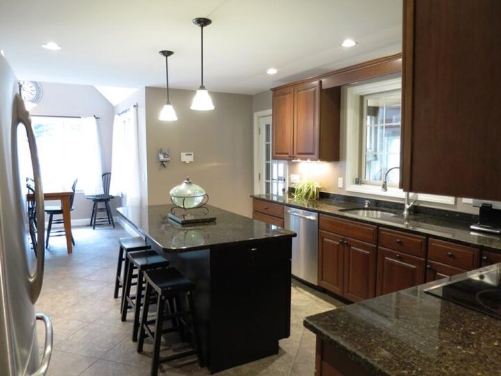 Property Photo:  33 Maplevale Road  NH 03827 