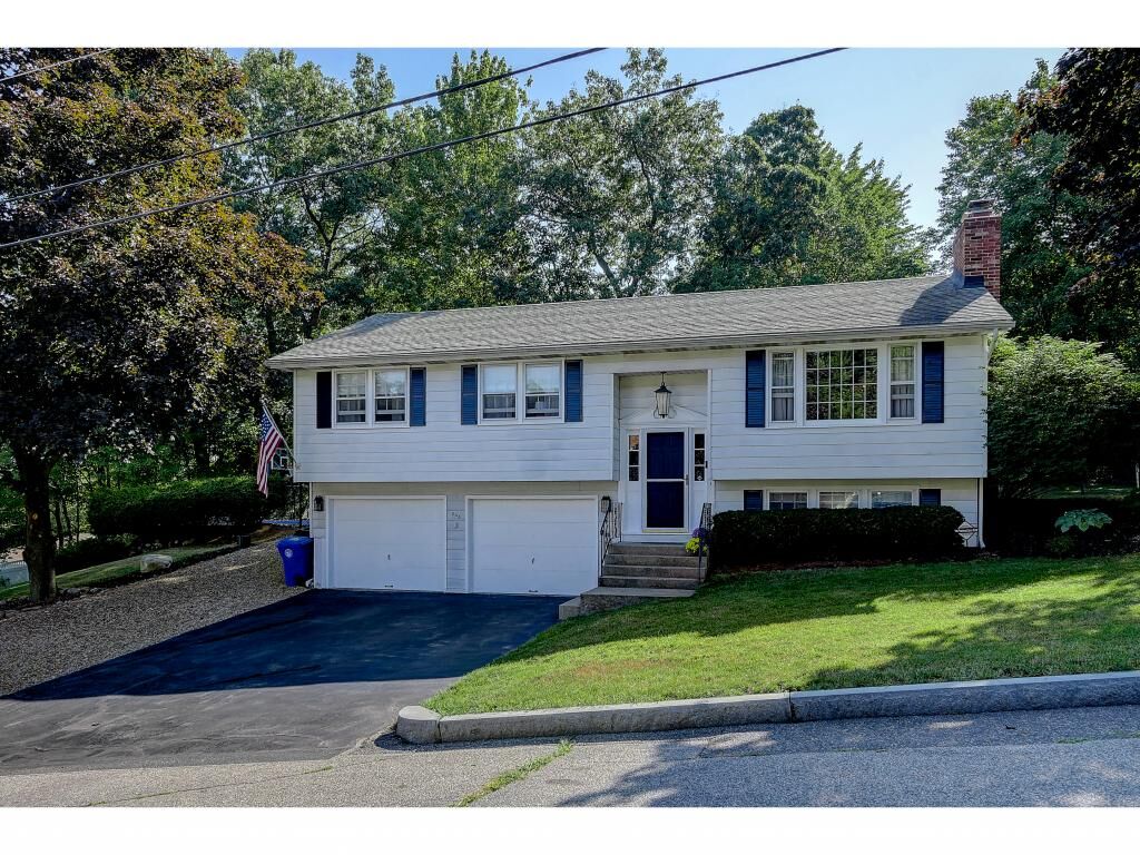 Property Photo:  243 Mayflower Drive  NH 03104 