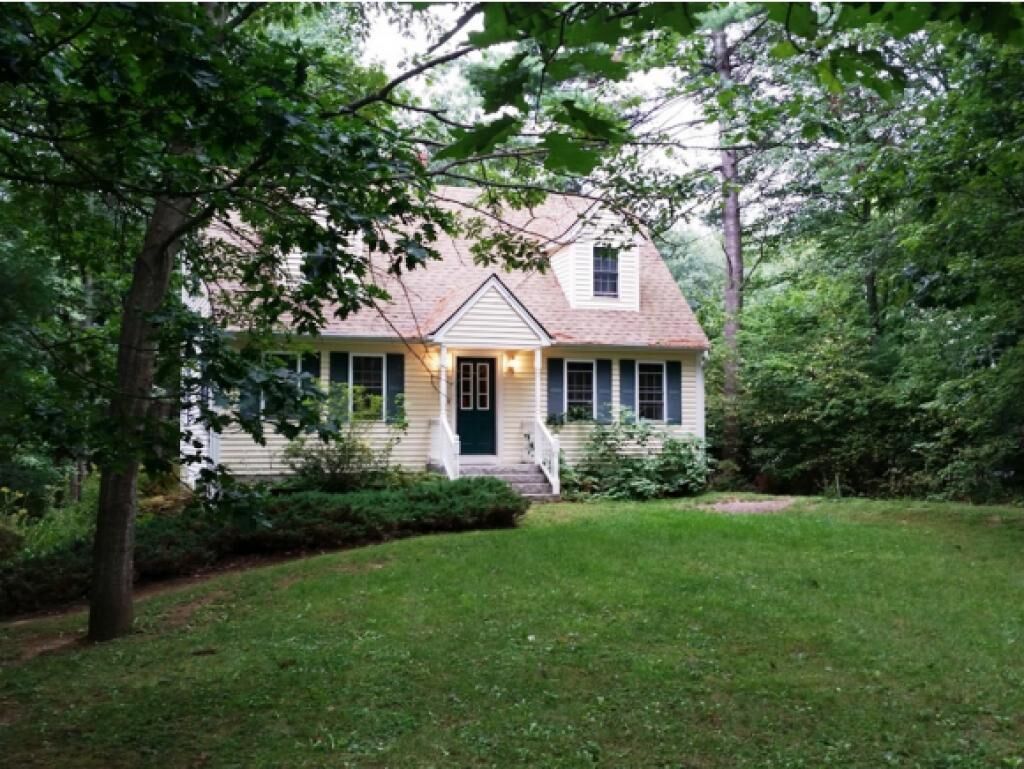 Property Photo:  28 Laurel Lane  NH 03878 