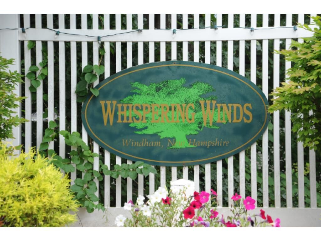 Property Photo:  52 Pleasant Street 52  NH 03087 