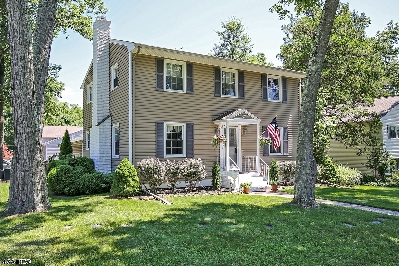 Property Photo:  37 Regent Pl  NJ 07922 