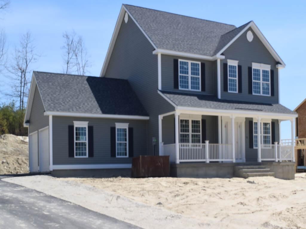 Property Photo:  42 Manter Mill  NH 03053 