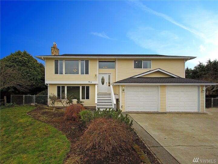 812 S Golf Course Rd  Port Angeles WA 98362 photo