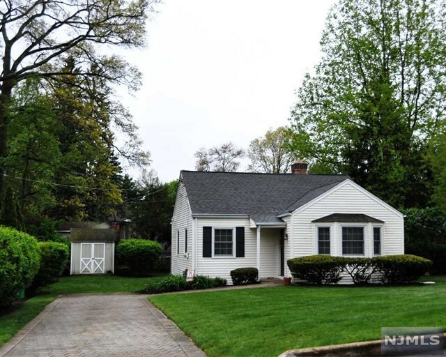 Property Photo:  5 Isabel Rd  NY 10962 