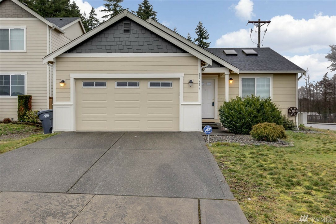 Property Photo:  19919 100th Av Ct E  WA 98338 