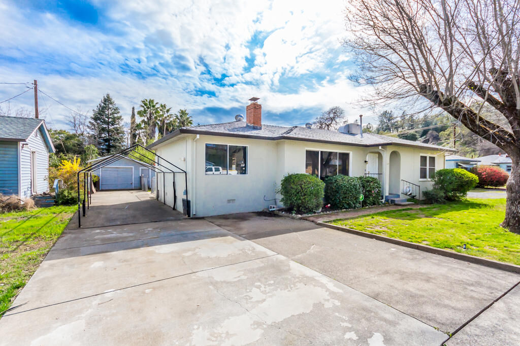 Property Photo: 2145 Miller Street CA 96001