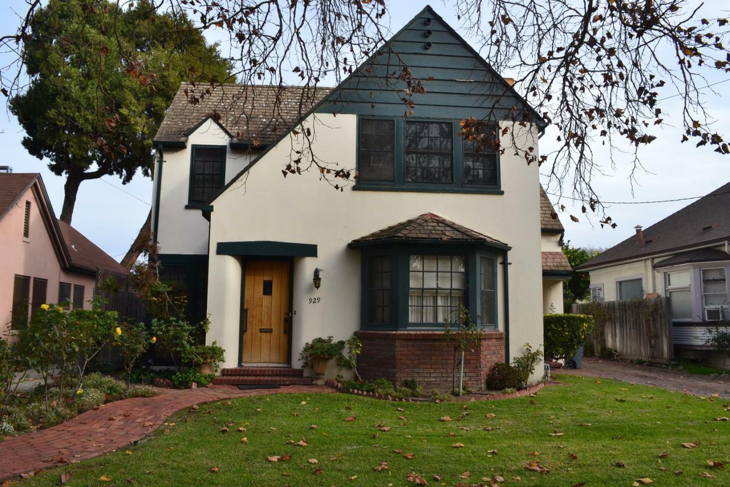 Property Photo:  929-935 Monterey Street  CA 95023 