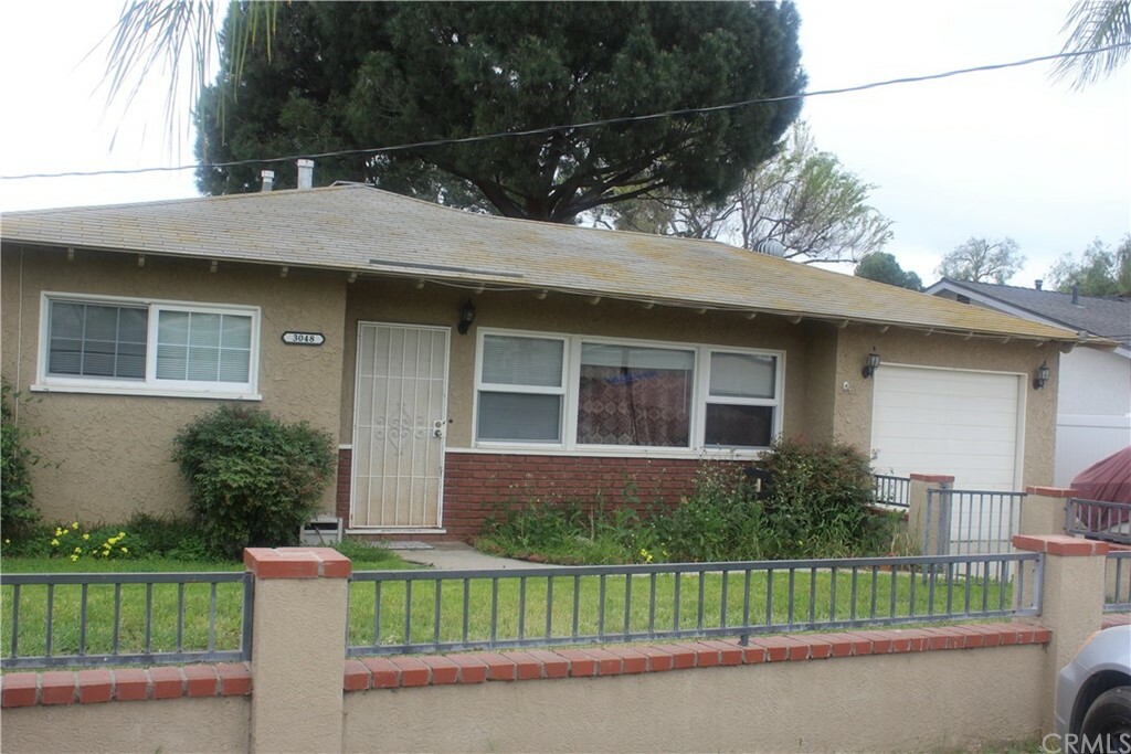 Property Photo:  3048 Corona Avenue  CA 92860 