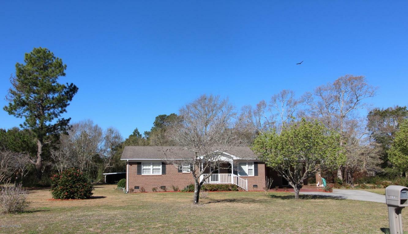 Property Photo:  102 Chadwick Lane  NC 28460 