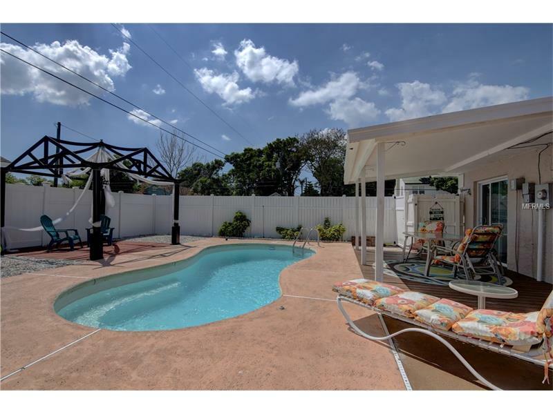 Property Photo: 11 N Lake Drive FL 33755
