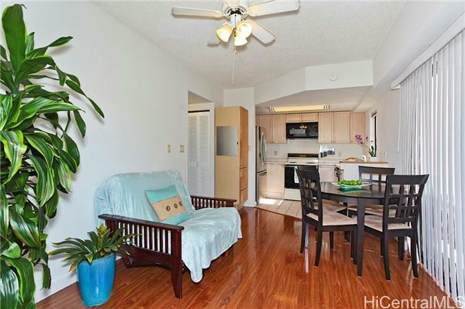 Property Photo:  738 Palani Avenue 302  HI 96816 