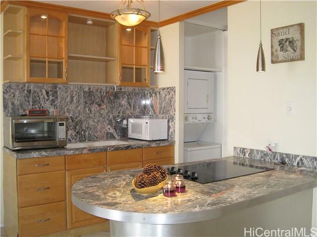 Property Photo:  320 Liliuokalani Avenue 801  HI 96815 