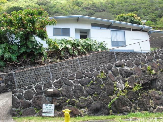 Property Photo:  2949 Kalawao Street  HI 96822 