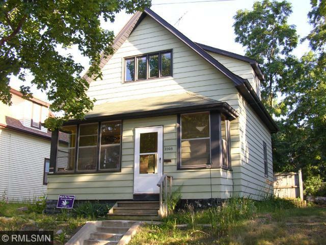 2305 Oak Park Avenue N  Minneapolis MN 55411 photo