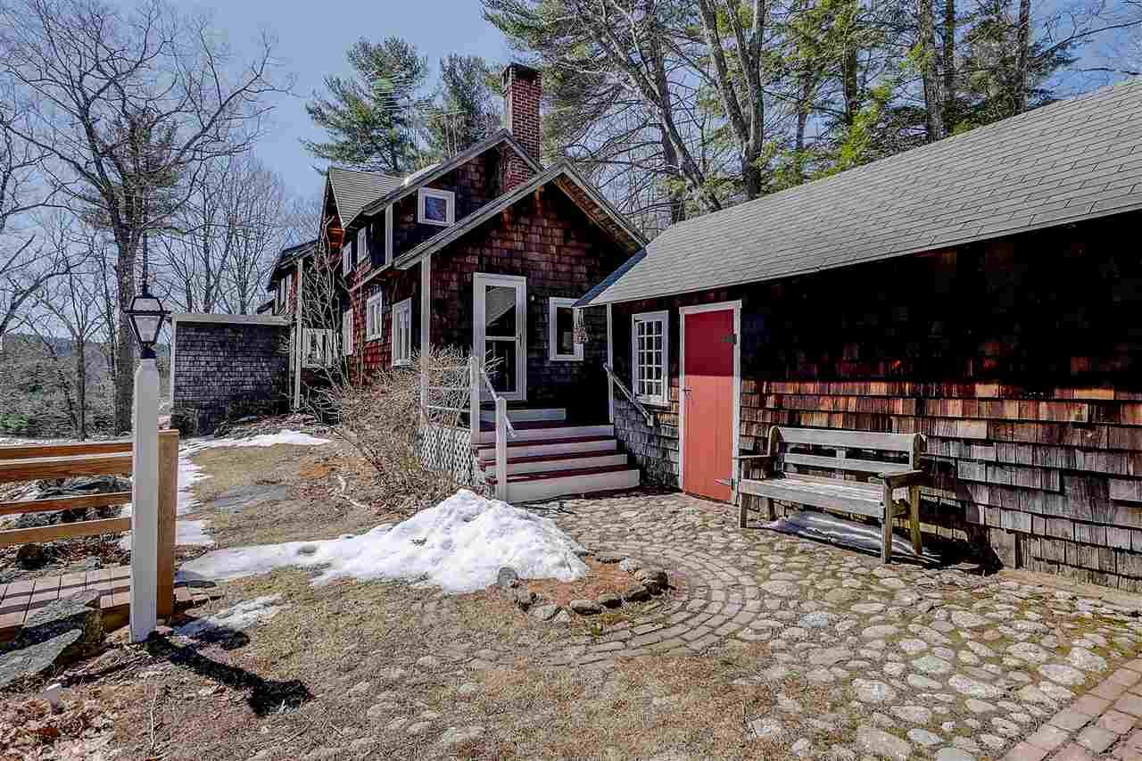 Property Photo:  8 Grew Drive  NH 03449 