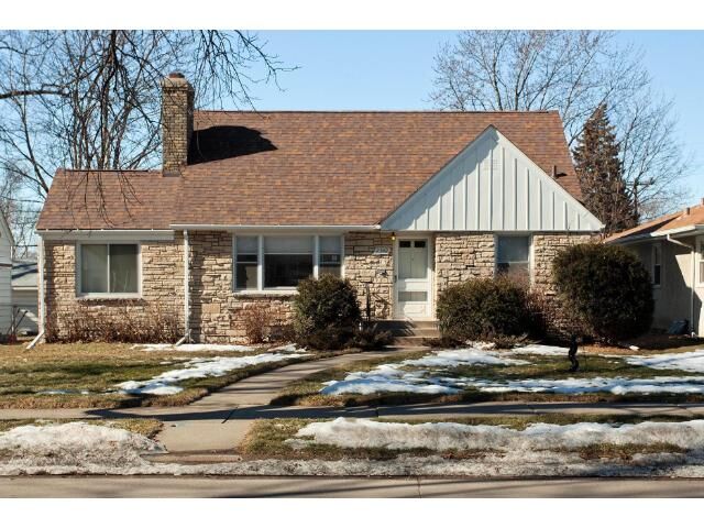 Property Photo:  2342 Roosevelt Street NE  MN 55418 