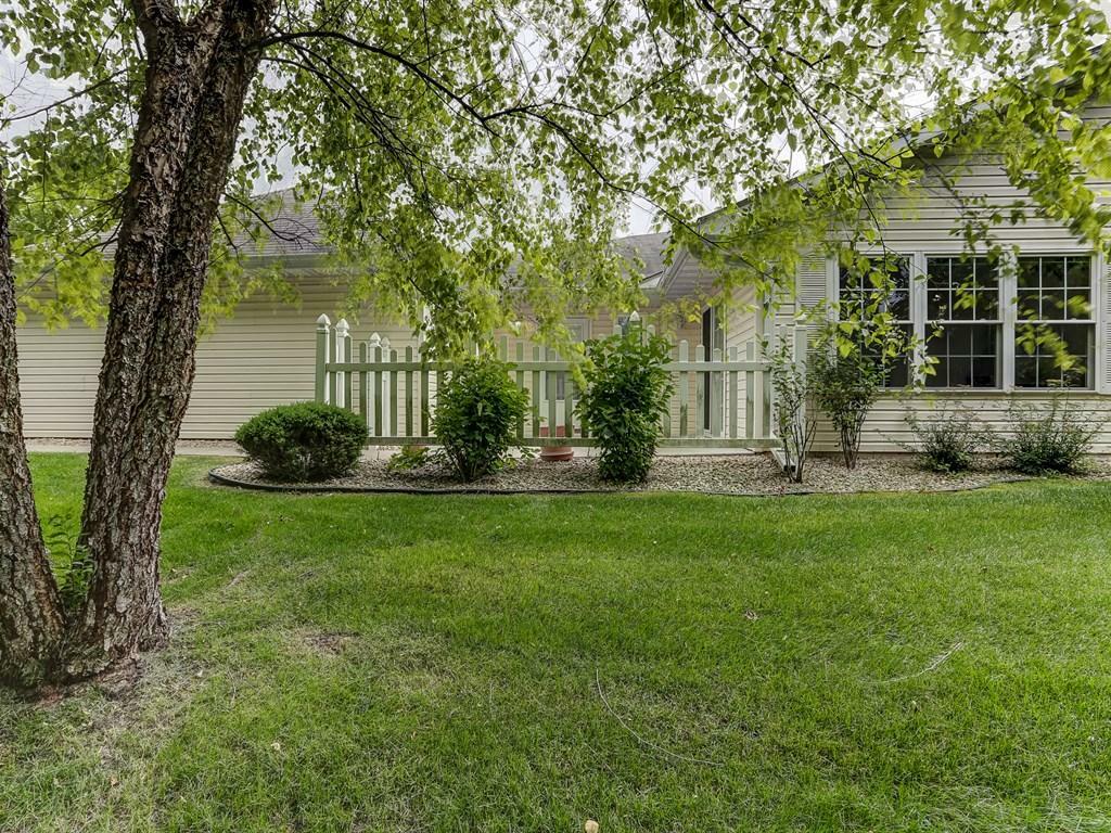 Property Photo: 6845 Blackhawk Trail 17 MN 55077