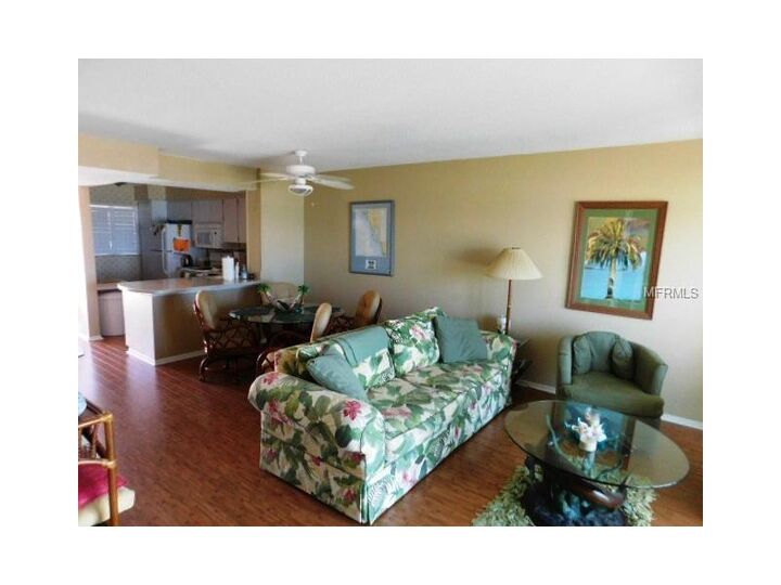 Property Photo:  950 Tarpon Center Drive 302  FL 34285 