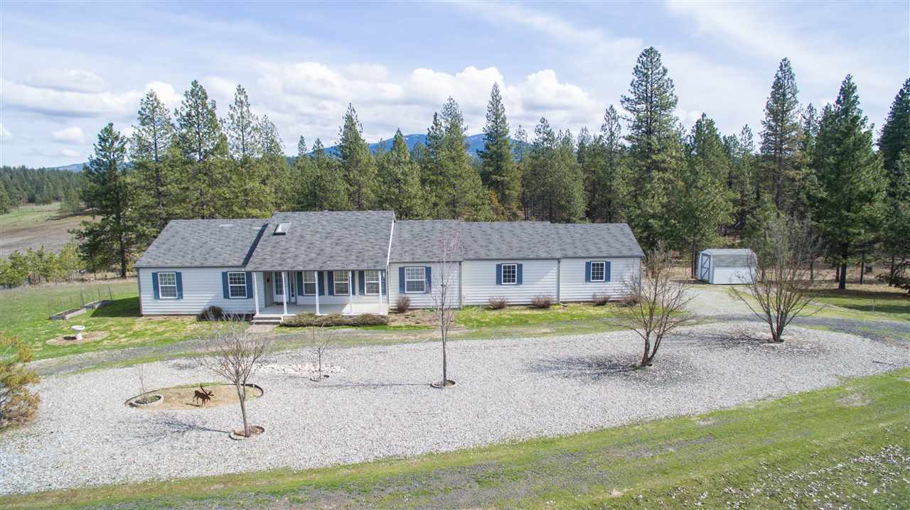 Property Photo:  32122 N Elk Chattaroy Rd  WA 99003-7738 