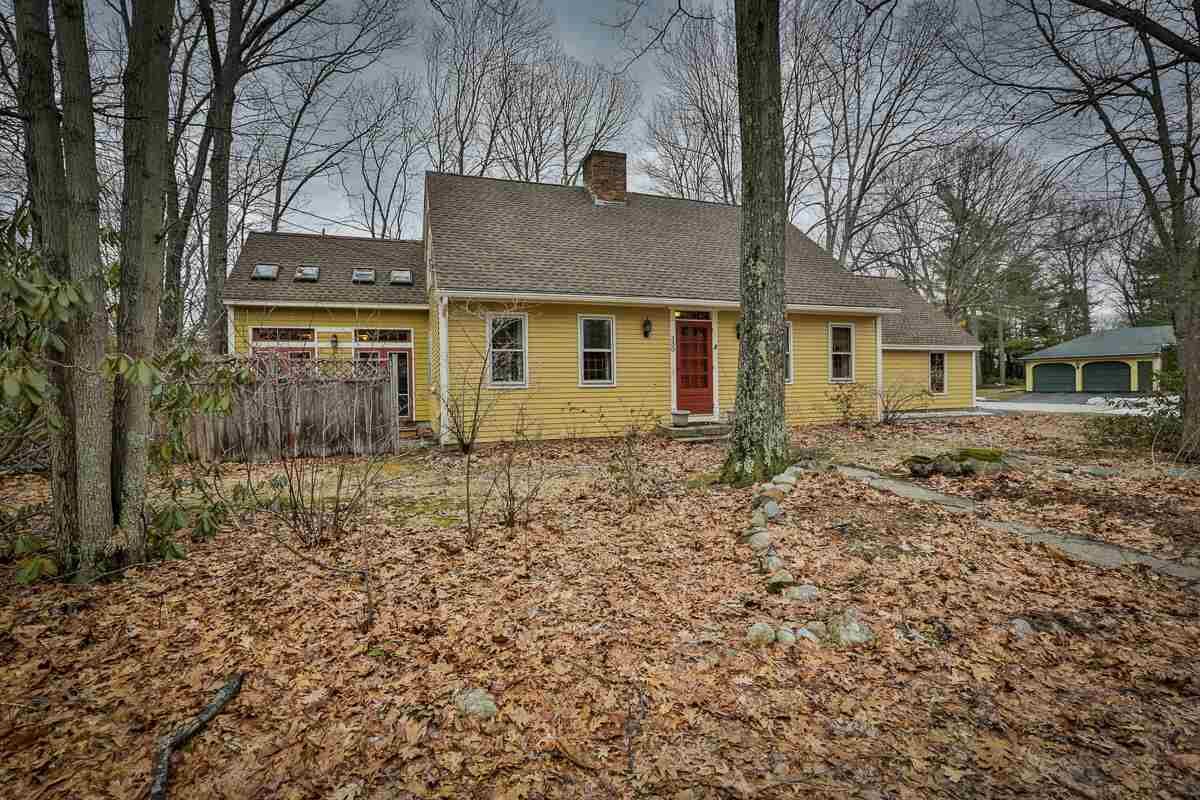 Property Photo:  330 Crestview Circle  NH 03104 