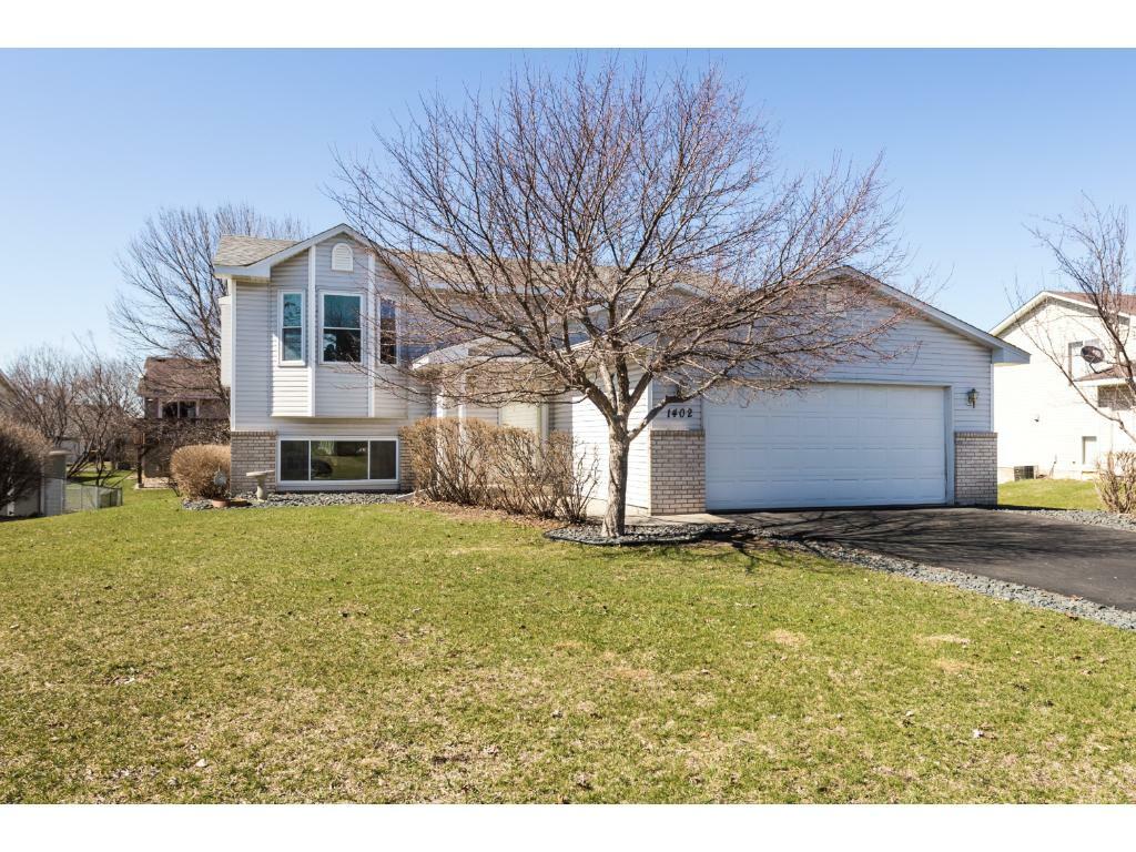 Property Photo:  1402 Sage Lane  MN 55379 