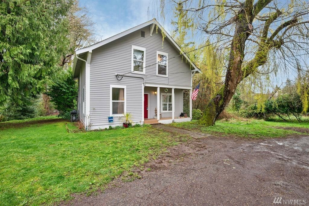 Property Photo:  2544 NE Trenton Ave  WA 98310 