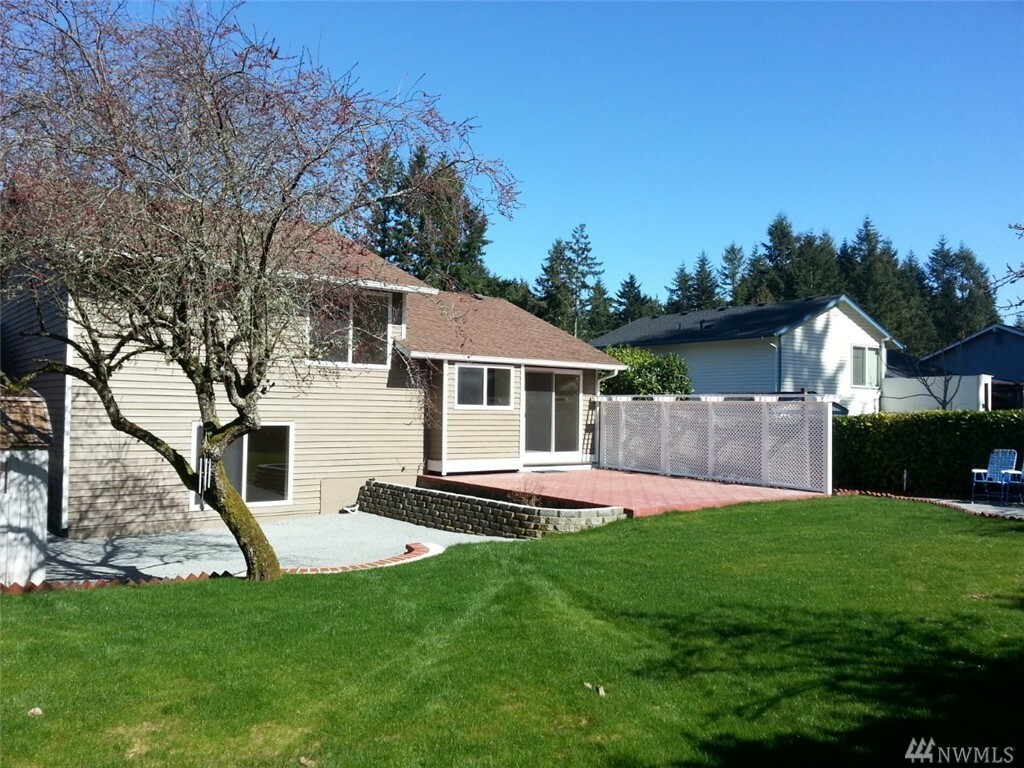 Property Photo:  634 NE Conifer Dr  WA 98311 