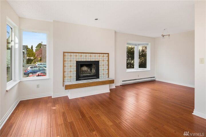 Property Photo:  701 17th Ave 206  WA 98122 