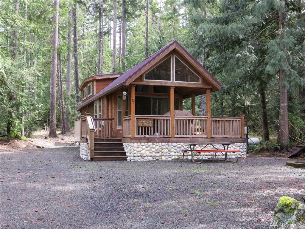 Property Photo:  70 N Staircase Dr  WA 98548 