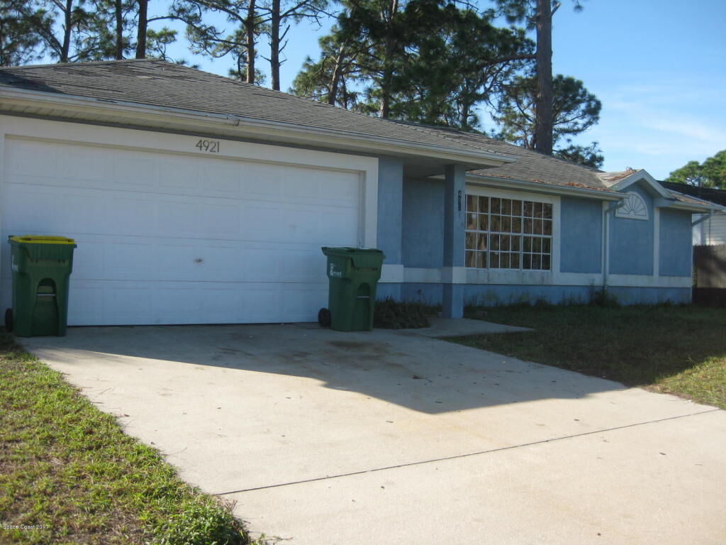 Property Photo:  4921 Bridge Road  FL 32927 
