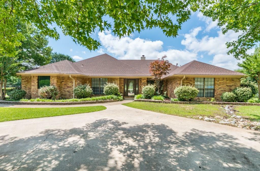 Property Photo: 2405 Hillside Court TX 76092
