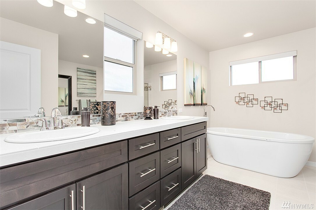 Property Photo: 3153 84th ( Lot 255) Ct E WA 98371