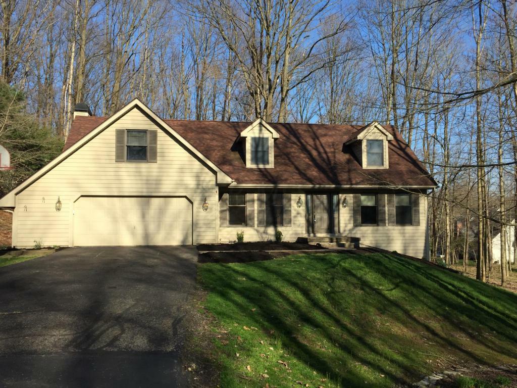 Property Photo: 1380 Stratford Woods Drive OH 43055