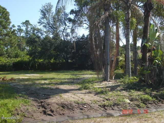 Property Photo:  1353 NW Gilroy Street  FL 32907 