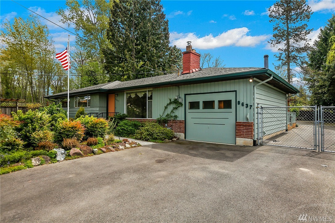 Property Photo:  8637 NE 157th  WA 98028 