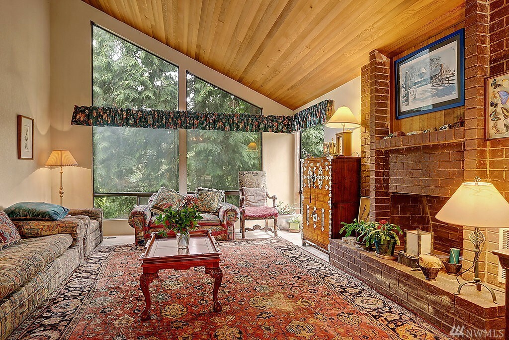 Property Photo:  21830 4th Ave SE  WA 98021 