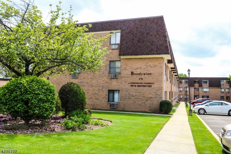 Property Photo:  731 Belleville Ave C5 C-5  NJ 07109