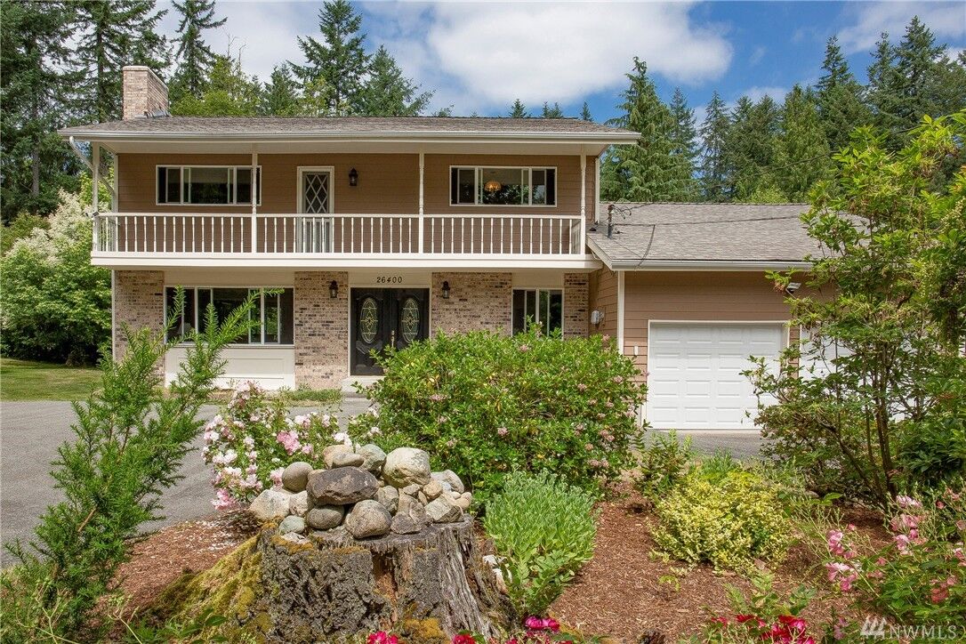 Property Photo:  26400 SE 162nd Place  WA 98027 