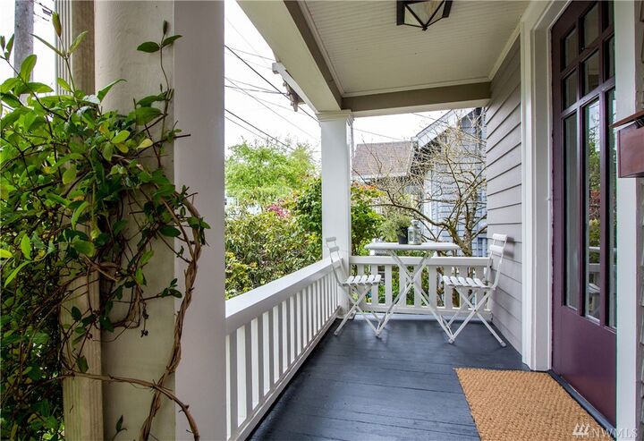 Property Photo:  4830 36th Ave NE  WA 98105 