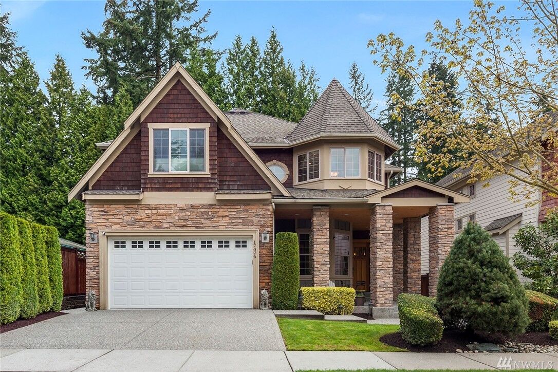 Property Photo: 17076 140th Ct NE WA 98072