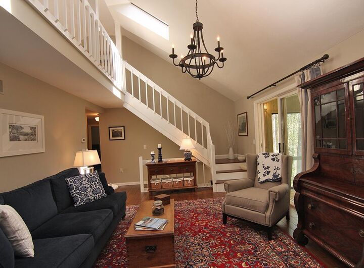 Property Photo: 20 Colonial Square NH 03458