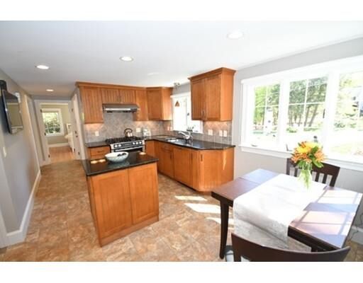 Property Photo:  7 Old South Lane  MA 01810 