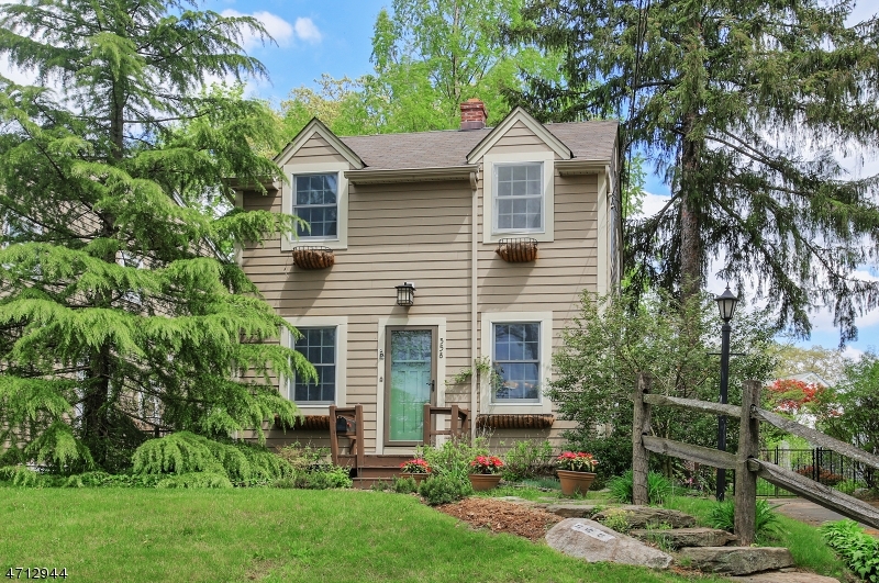 Property Photo:  358 High St  NJ 07110 