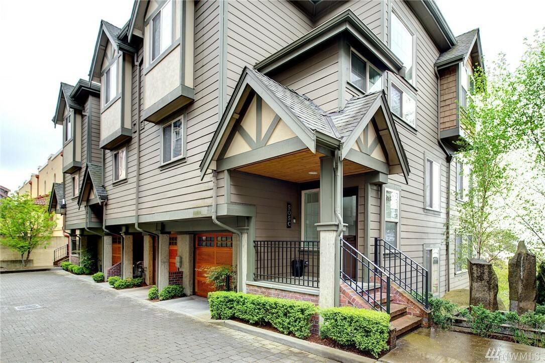 Property Photo:  505 W Olympic Place B  WA 98119 