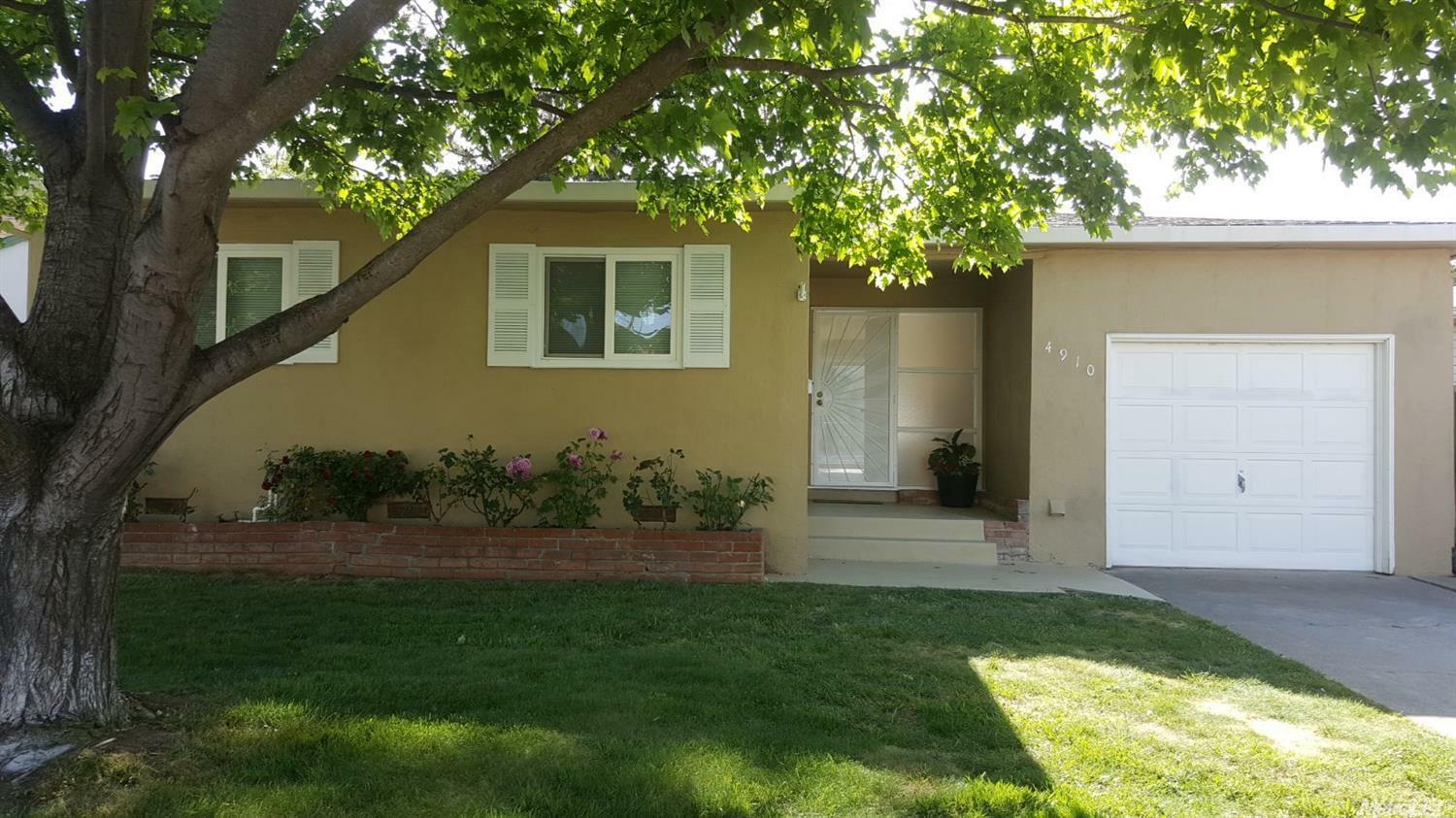 Property Photo:  4910 76th Street  CA 95820 